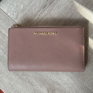 Michael Kors Wallet- Jet Set Double Zip